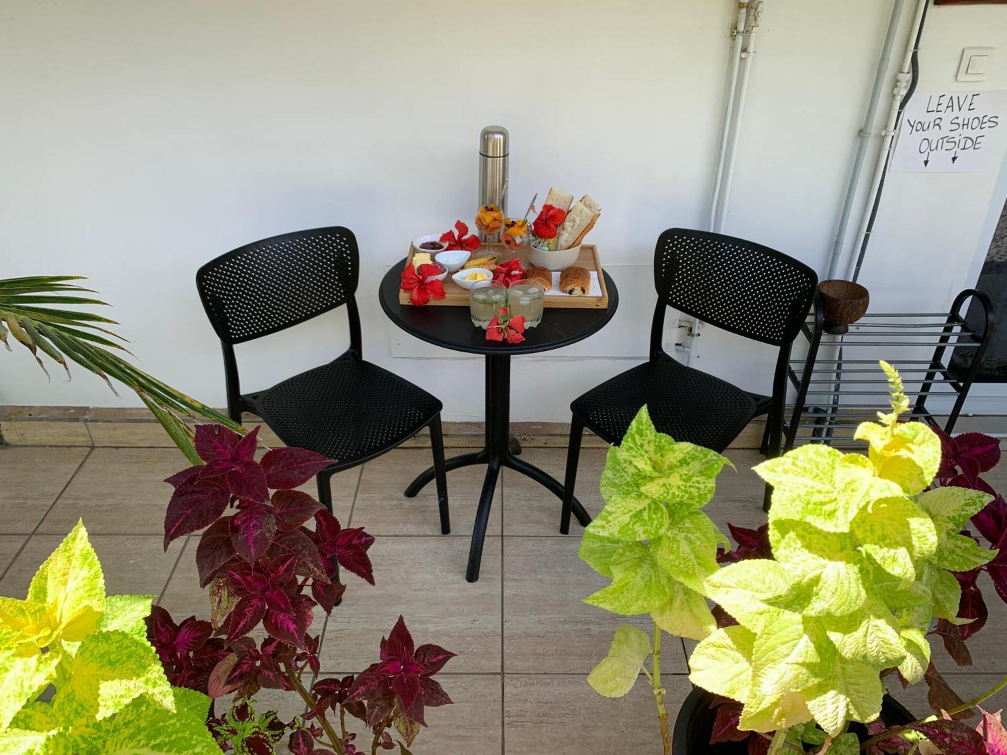 A Tomo Mai Homestay, Close To Airport, Private Bathroom Free Parking And Wifi With High Connection And Breakfast Optional Faaa Екстер'єр фото