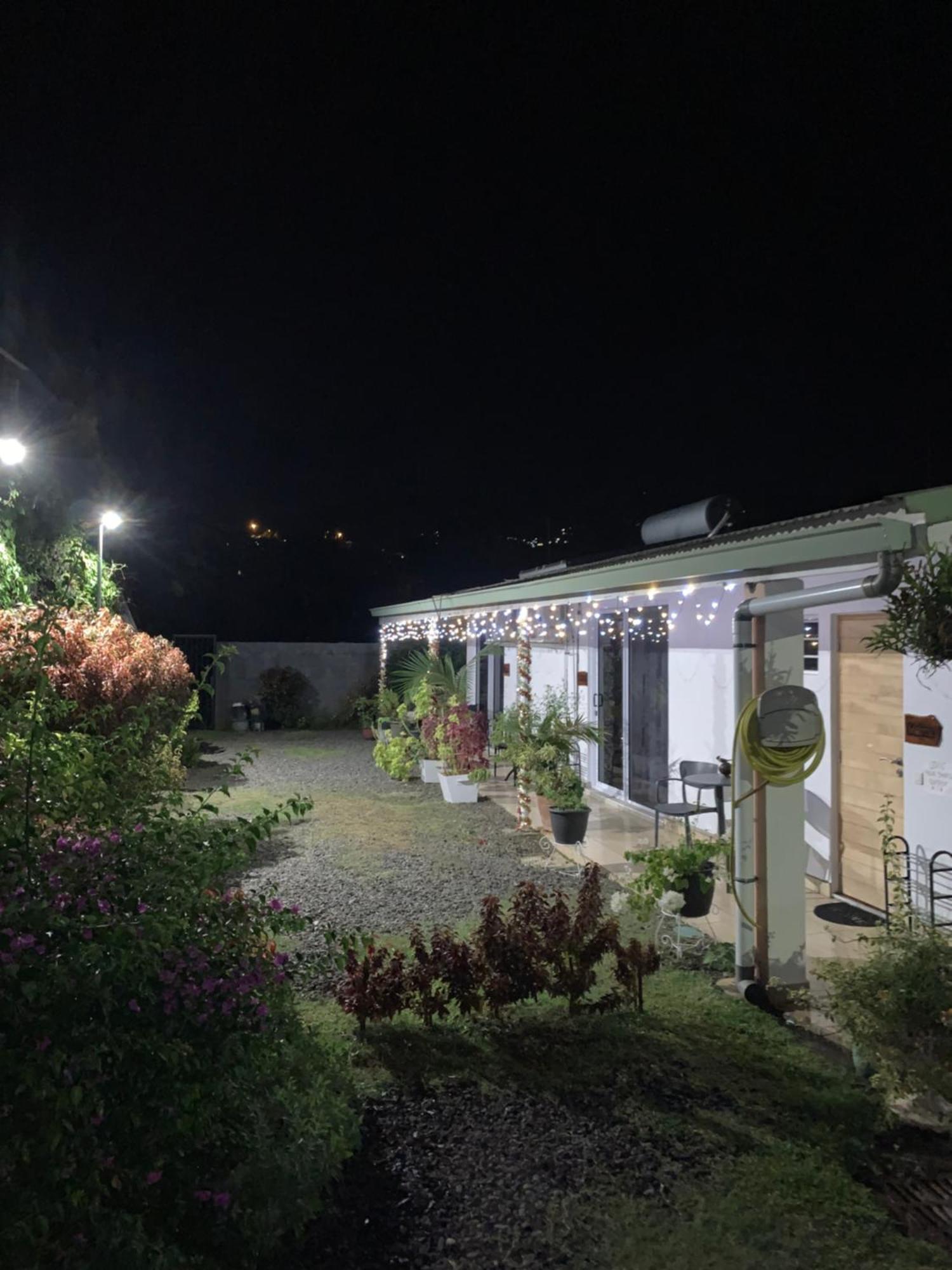A Tomo Mai Homestay, Close To Airport, Private Bathroom Free Parking And Wifi With High Connection And Breakfast Optional Faaa Екстер'єр фото